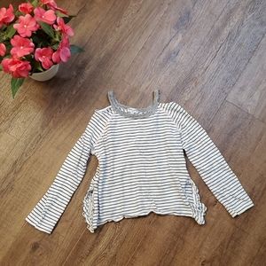 2/$20 SPLENDID Top (runs small)